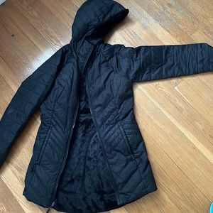 Black long north face jacket reversible XS/S